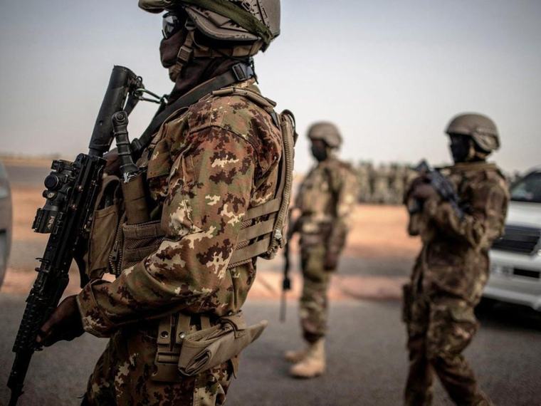 Traque des terroristes au Mali : Aguelhoc, Kignan et Niono ciblés par d’importantes frappes des FAMa