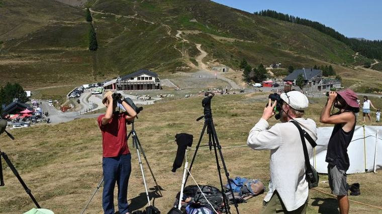 REPORTAGE. Sur la route mythique des cols des Pyrénées, de l'Aubisque au Tourmalet, un voyage entre légende du Tour, paysages grandioses et rencontres